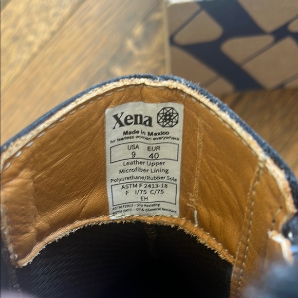 Woman’s Xena Steel Toed Black Leather Boots - Picture 7 of 7